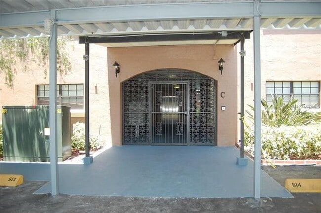 Gated Entrance - 6100 Gulfport Blvd S Unit Golfview Condominiums #304