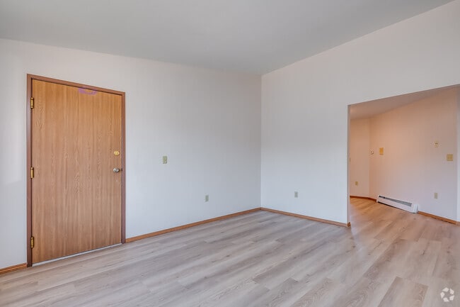 3BR, 1BA - 1,200SF - Living Room