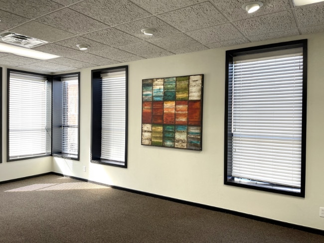 Photo - 31 E Center St Unidad 203