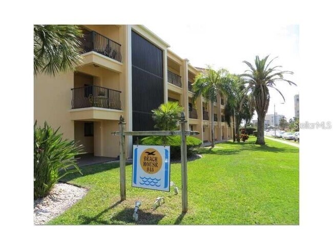 Building Photo - 845 S Gulfview Blvd Unit 110 Rental