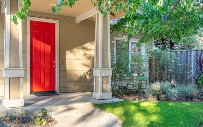 Photo - 1570 Layla Ct