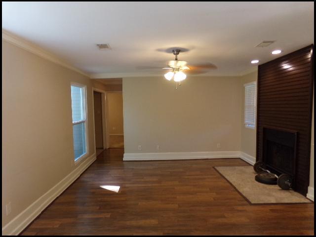 Photo - 119 Pin Oak Cove