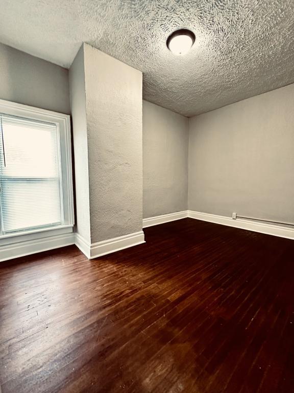 Photo - 305 First St