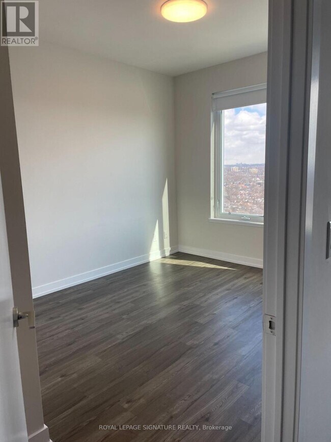 Photo - 25 Nicholas Ave Unit 1305