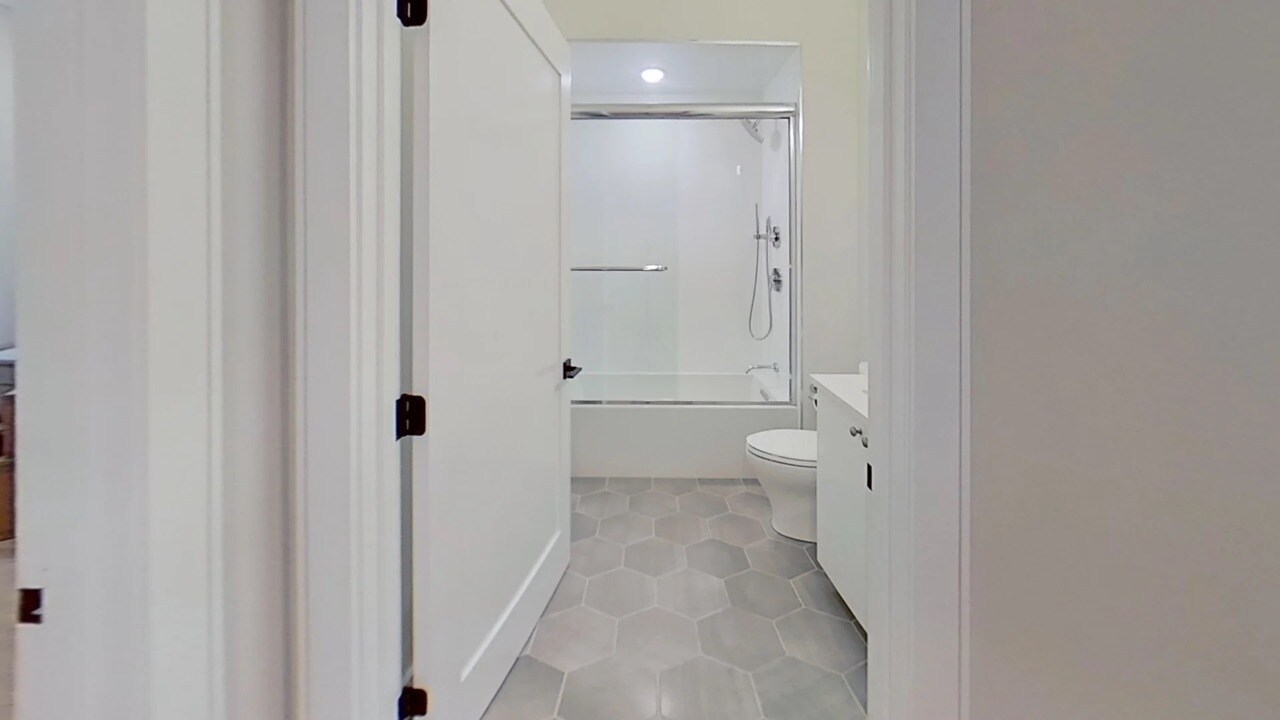 Photo - 104 Warren St Unidad 2