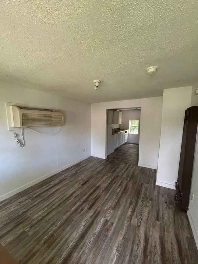 Photo - 1707 SE 24th St