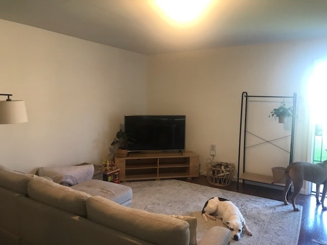 Photo - 1666 Whitton Ave