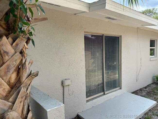 Photo - 115 Maple Ave