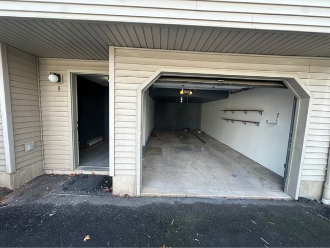 Photo - 17 Willis St Apartment Unit 9