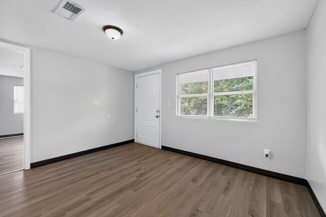 Photo - 1626 Telfair St Ln