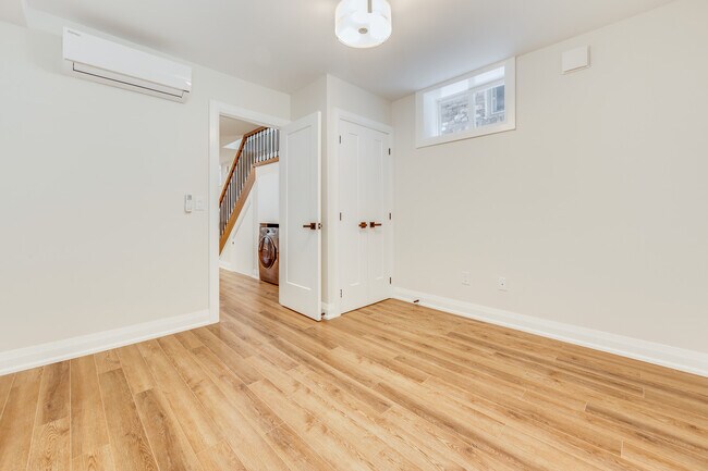 Photo - 17 Lockwood Rd Unit C