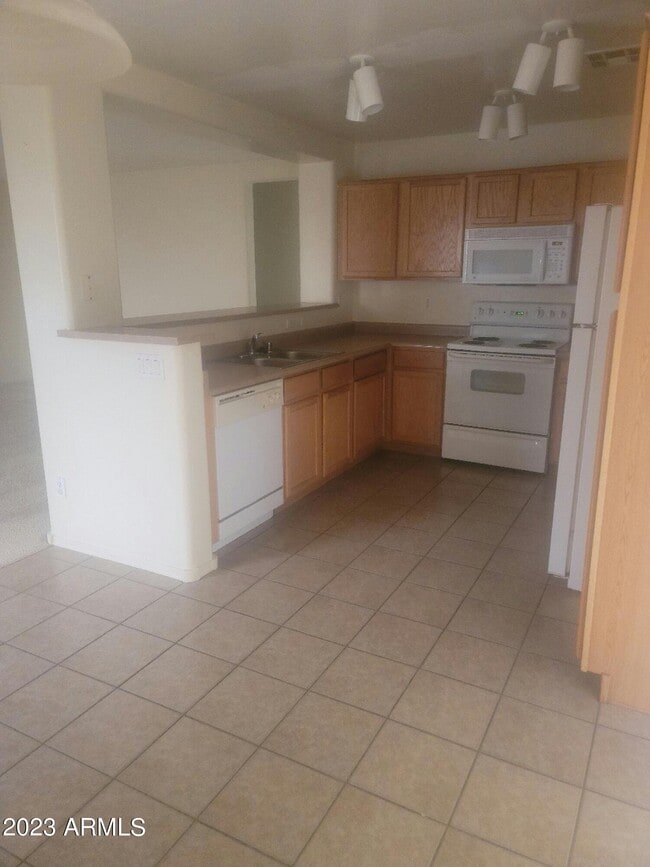 Photo - 22619 W Papago St