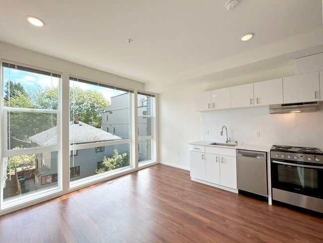 Photo - Vue on Harvard