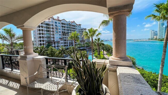 7241 Fisher Island Dr Unidad 7241