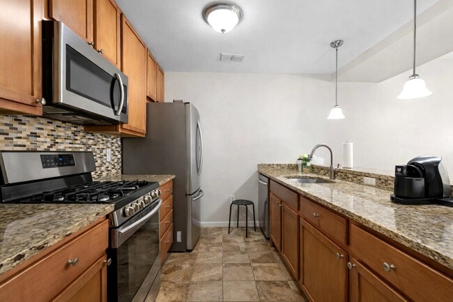 Photo - 612 12th St Unidad 4