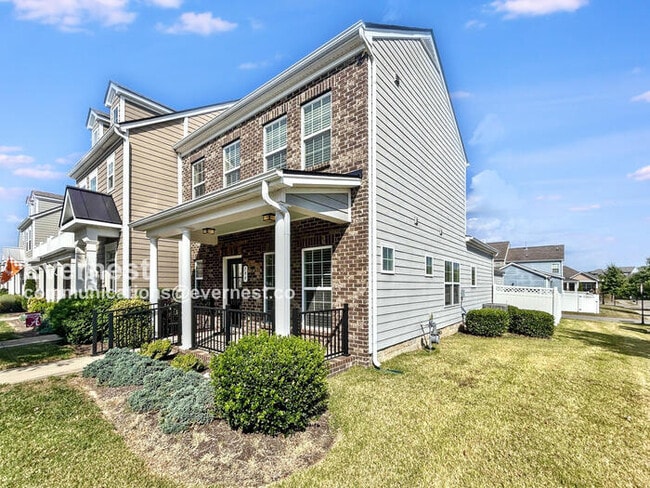 Photo - 744 Westcott Ln