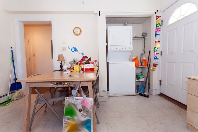 Photo - 2bed plus den in Allston Near Boston University - $3000