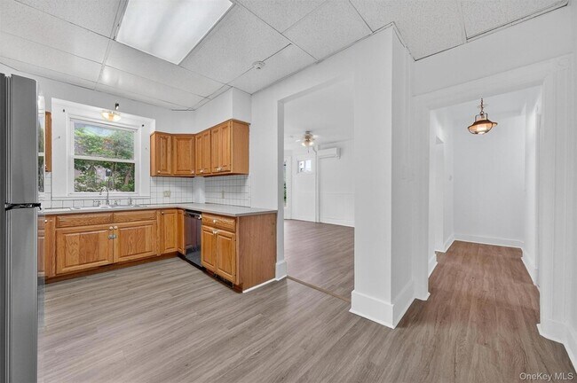 34 Market St Unit 1