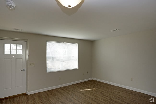 Lyon Homes Apartments & Townhomes