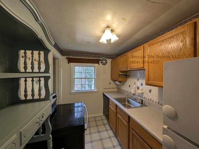 Photo - 227 Garden Ln