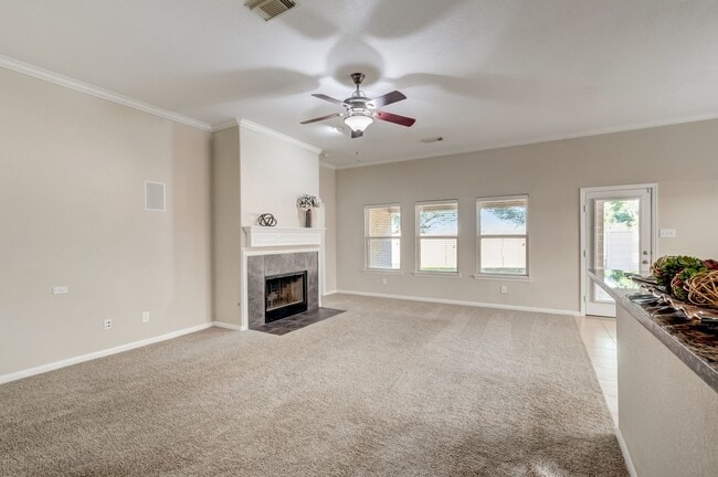 Building Photo - 7219 Palmito Ranch Dr