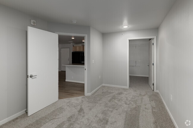 2BR, 1BA - 939SF - Bedroom