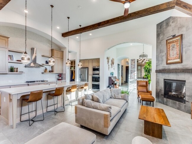 Photo - 6001 Firefox Ln