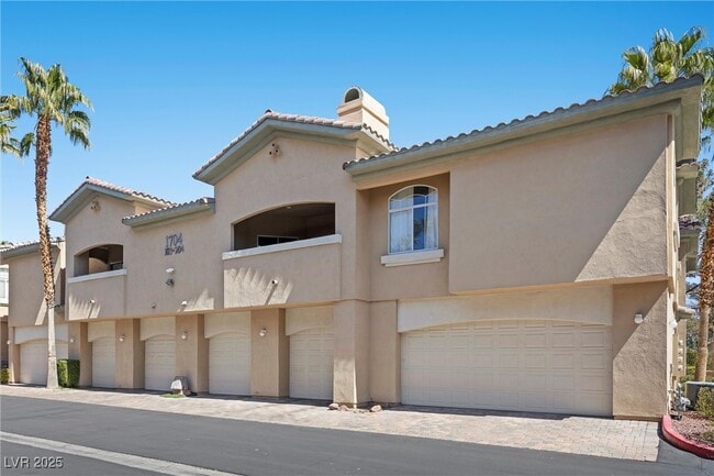 Building Photo - 1704 Hills of Red Dr Rental