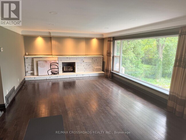 Photo - 23 Burnview Crescent
