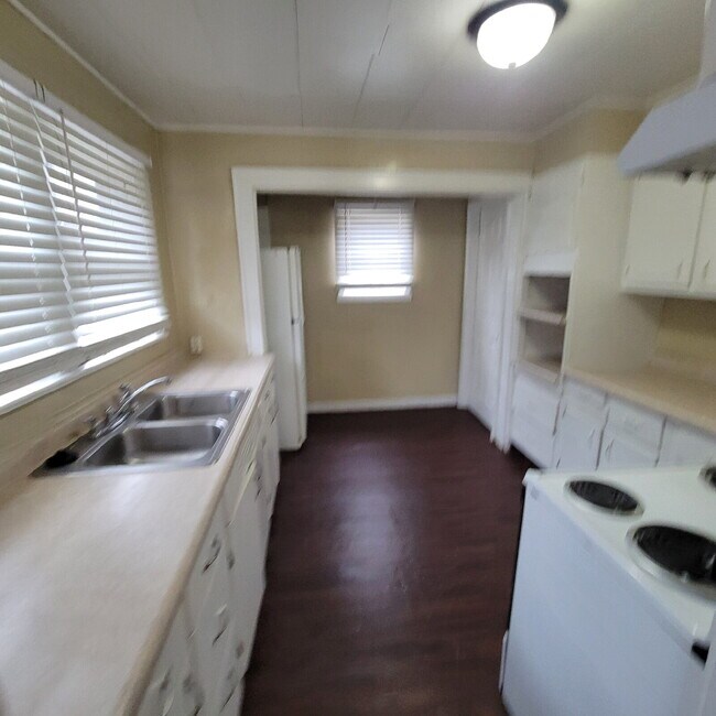 Photo - Near East 3BR/1BA House ready to LEASE!