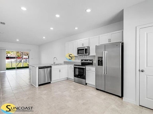 Building Photo - 7215 Sabal Ter