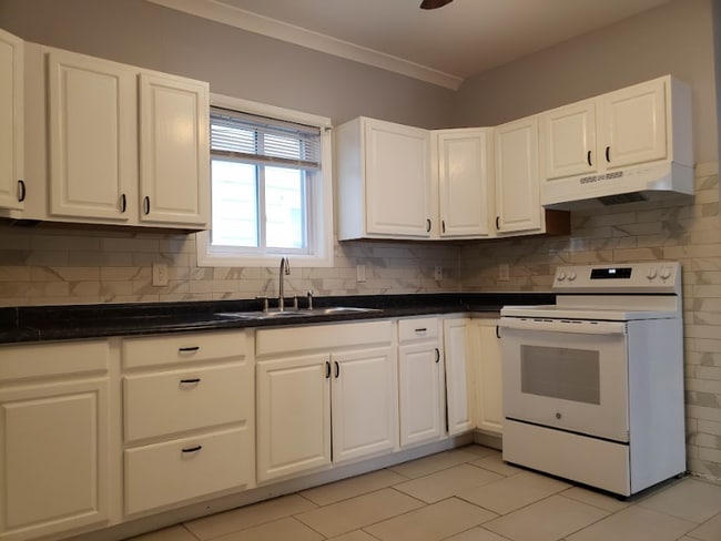 Photo - 17 Gray St Unidad Apt 1