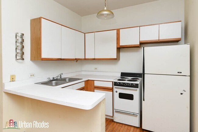 Photo - 604 W Barry Ave Unidad M06B