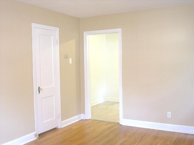 Photo - 8401 Greenwood Ave Unit 3