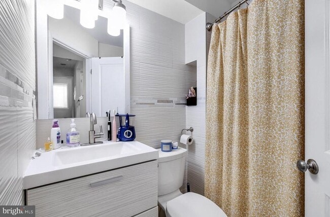 Photo - 537 N 33rd St Unit 2