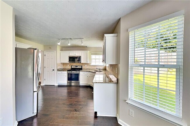 34 Belmont Park Dr