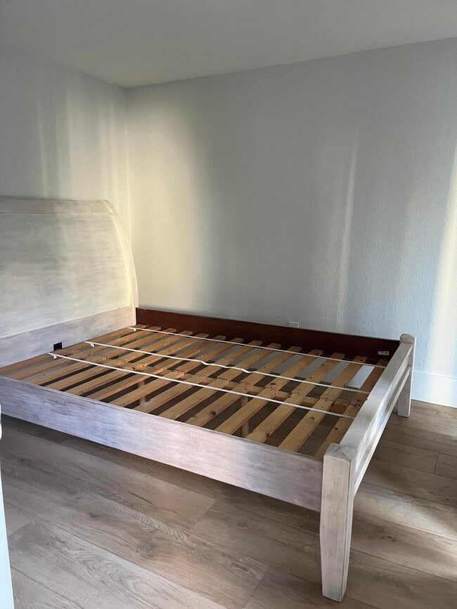 Photo - 414 33rd St Unit 100