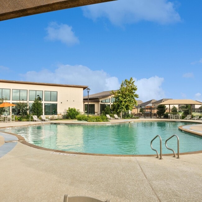 Tricon Saddle Creek