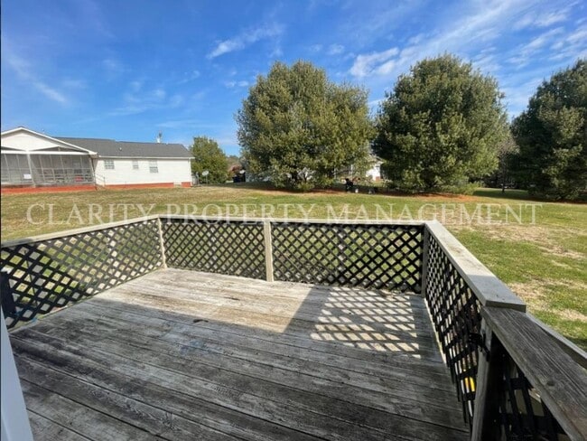 Photo - One level townhome w/garage!