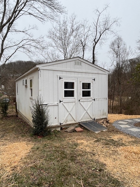 6 Red Oak Dr