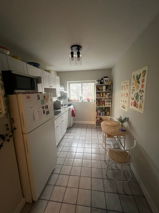 Photo - 61 Selkirk Rd