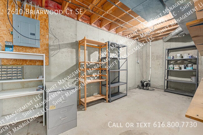 Building Photo - 2610 Briarwood Ct SE Rental