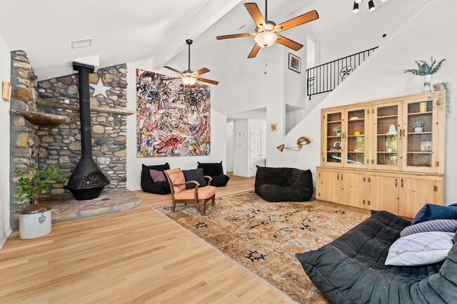 Photo - 800 Spur 191