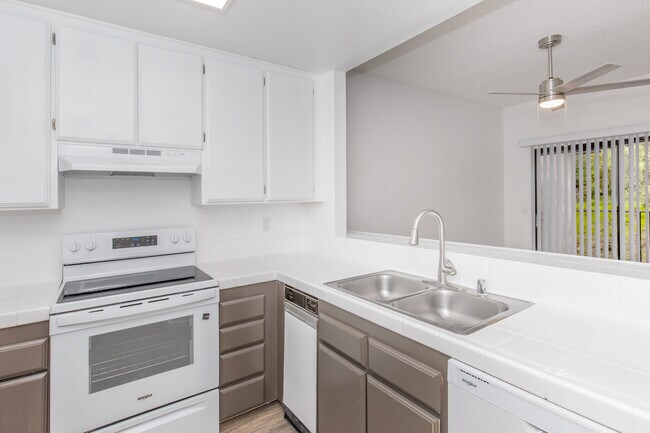 Plan D 3BR, 2BA Kitchen