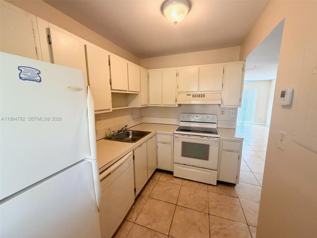 Photo - 109 Gardens Dr Unit 203