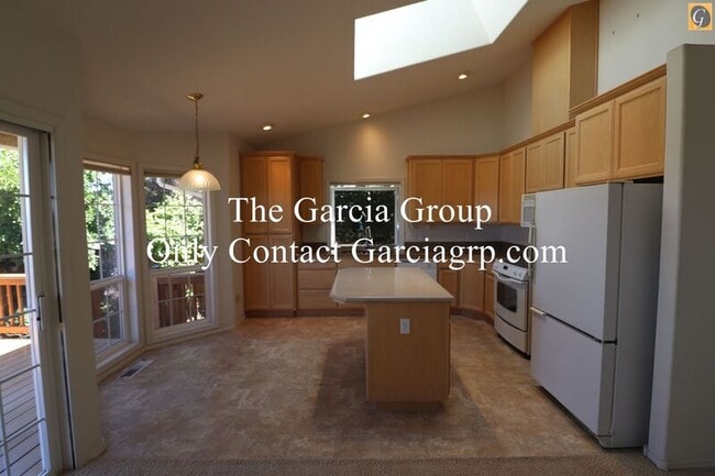 Photo - 8955 SW Iowa Dr