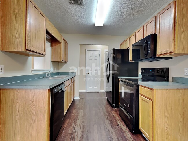 Photo - 249 Longleaf Cir