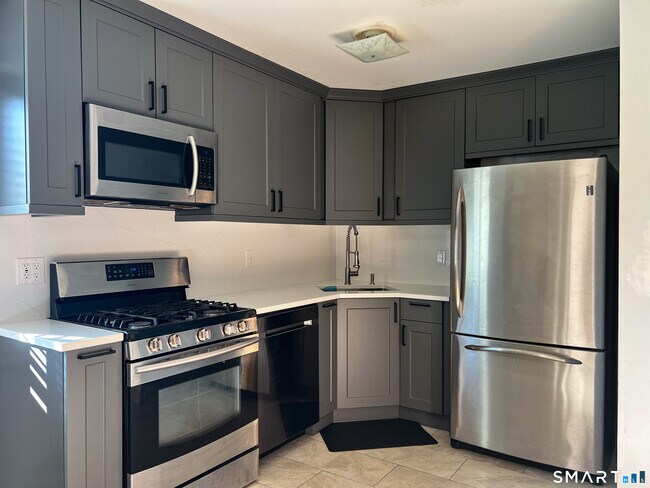 80 County St Unit 6H