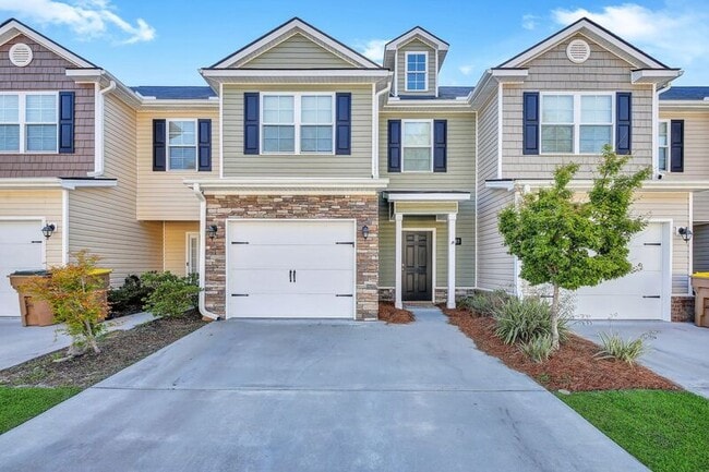 Photo - 285 Cantle Dr