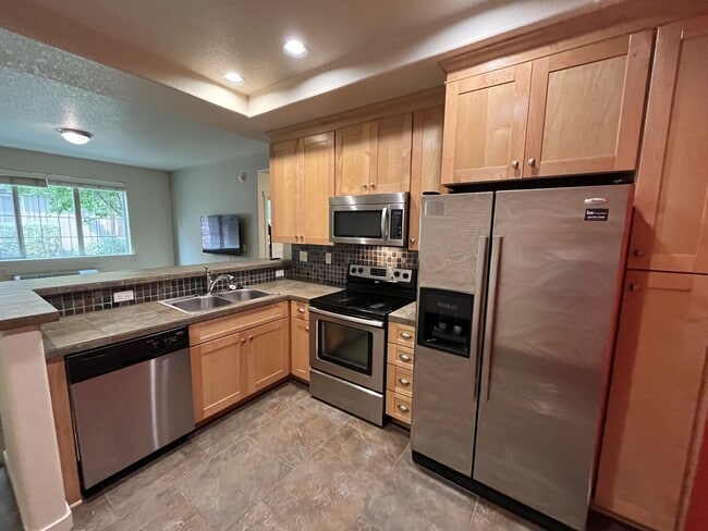 Photo - 7907 NE Rockne Way